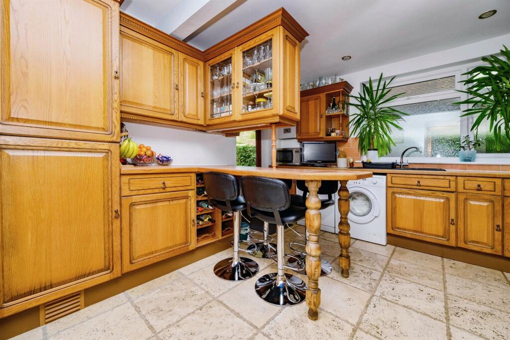 Additional image 7 of Bucknalls Drive, Bricket Wood, St. Albans