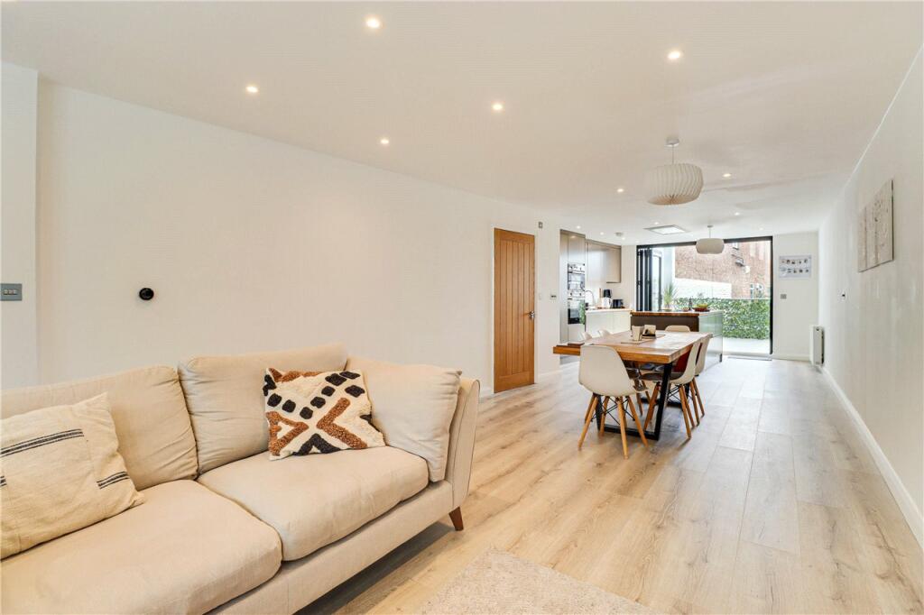 Additional image 7 of Victoria Street, St. Albans, Hertfordshire