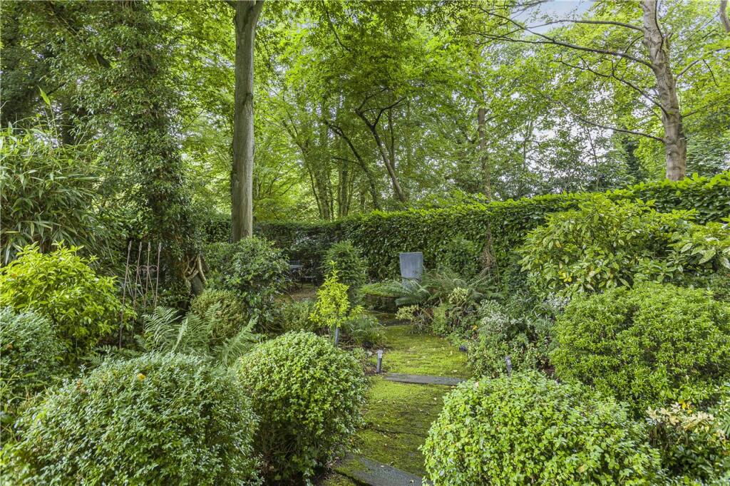 Additional image 26 of Tewin Close, Tewin, Welwyn, AL6