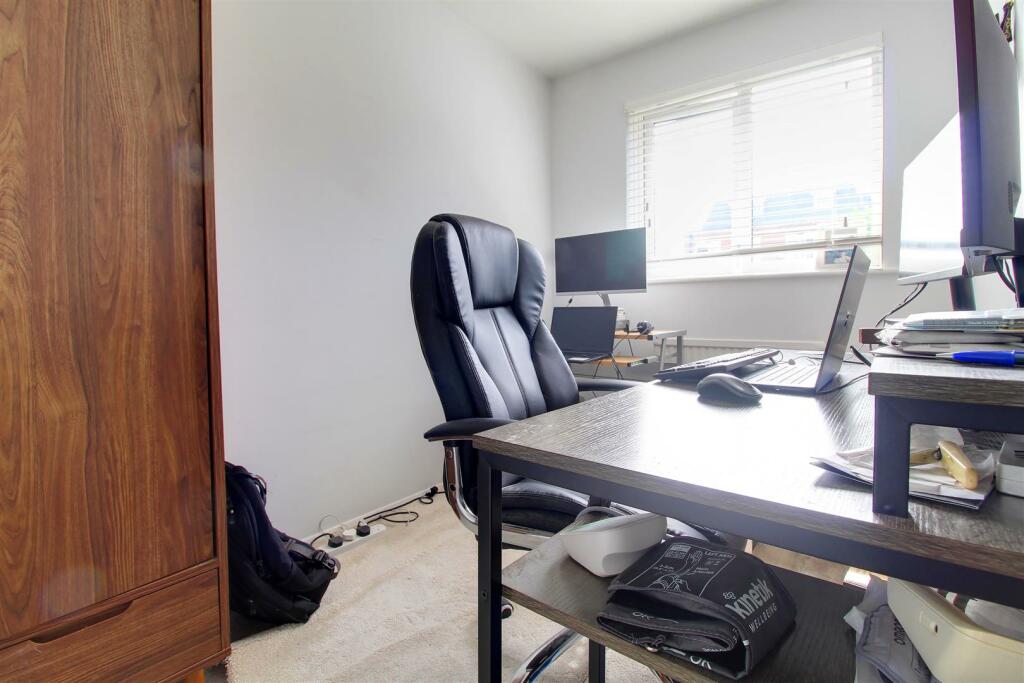 Additional image 8 of Vincenzo Close, Welham Green