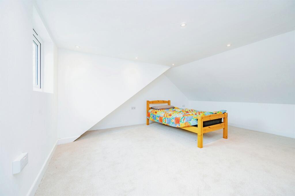 Additional image 11 of Collyer Road, London Colney, St. Albans