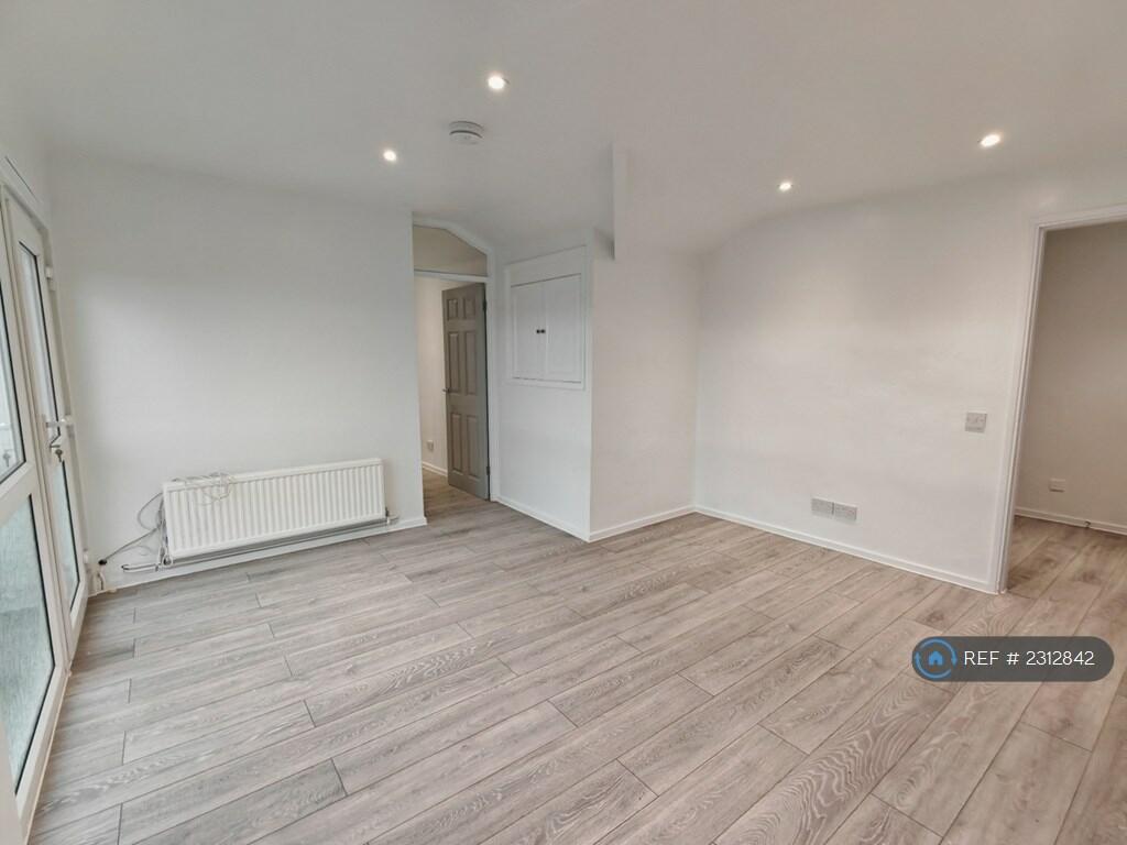 Additional image 4 of Northdown Road, Hatfield, AL10