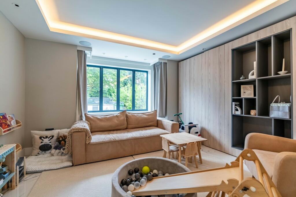 Additional image 9 of Watford Road, St. Albans, Hertfordshire, AL1