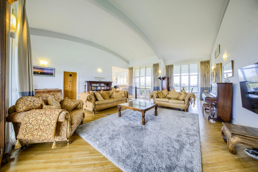 Additional image 6 of PENTHOUSE, Britannic Park, Moseley