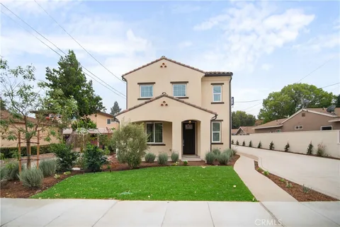 Primary image of 872 W Walnut Avenue W Unit B, Monrovia, CA 91016