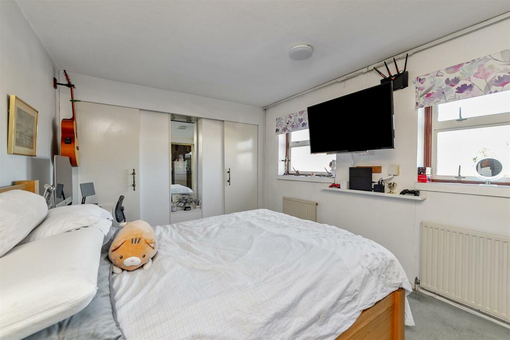 Additional image 10 of Garrard Way, Wheathampstead, St. Albans