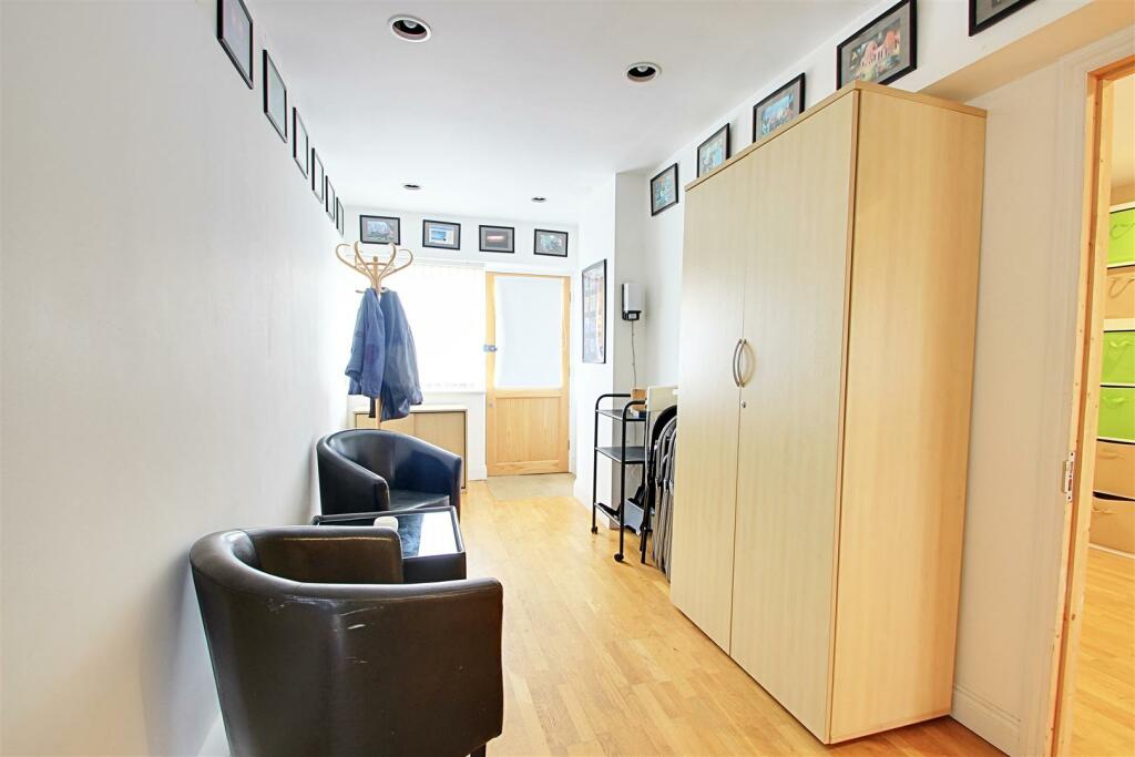 Additional image 21 of Collyer Road, London Colney, St Albans