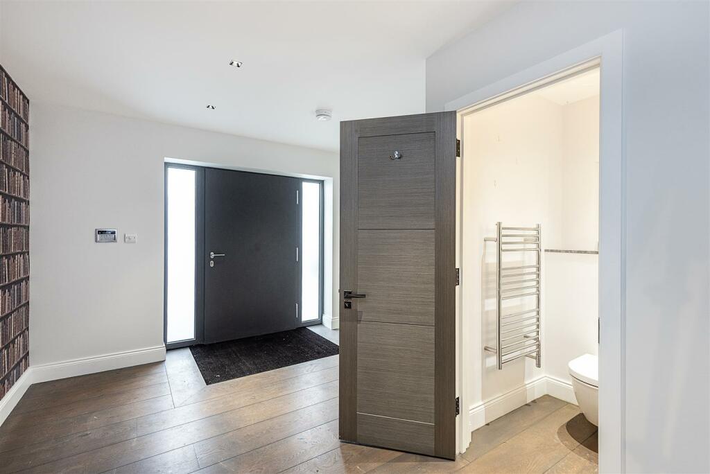 Additional image 5 of Burston Drive, Park Street, St. Albans