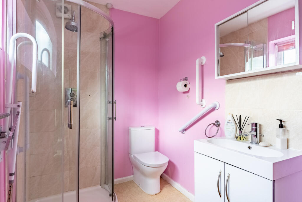 Additional image 7 of Dale Avenue, Wheathampstead, St. Albans, Hertfordshire, AL4