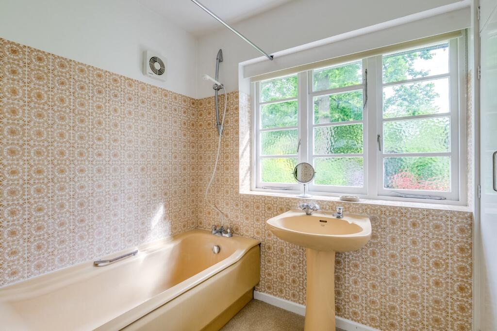 Additional image 14 of Woodland Rise, Welwyn Garden City, Hertfordshire, AL8