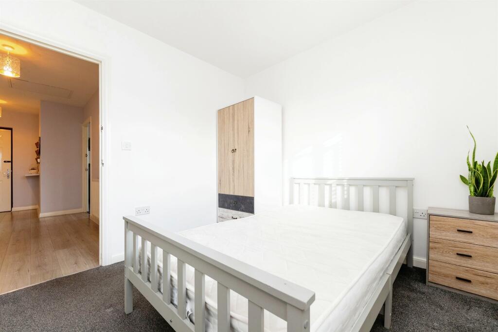 Additional image 9 of Dragon Road, Hatfield