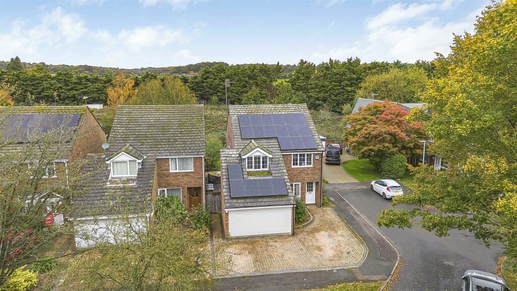 Additional image 35 of Godfries Close, Tewin