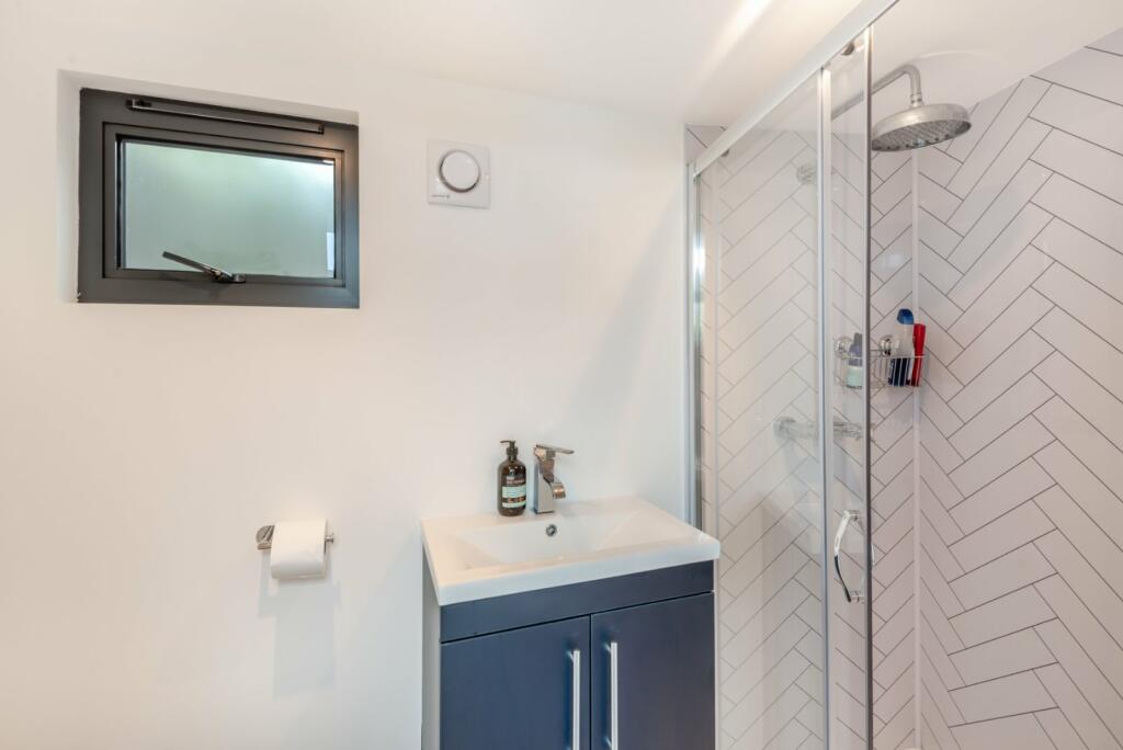 Additional image 15 of Batchwood Drive, St. Albans, Hertfordshire