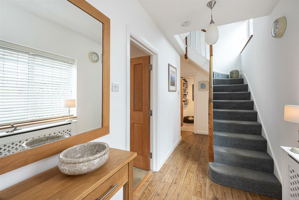 Additional image 4 of Cross Way, Harpenden