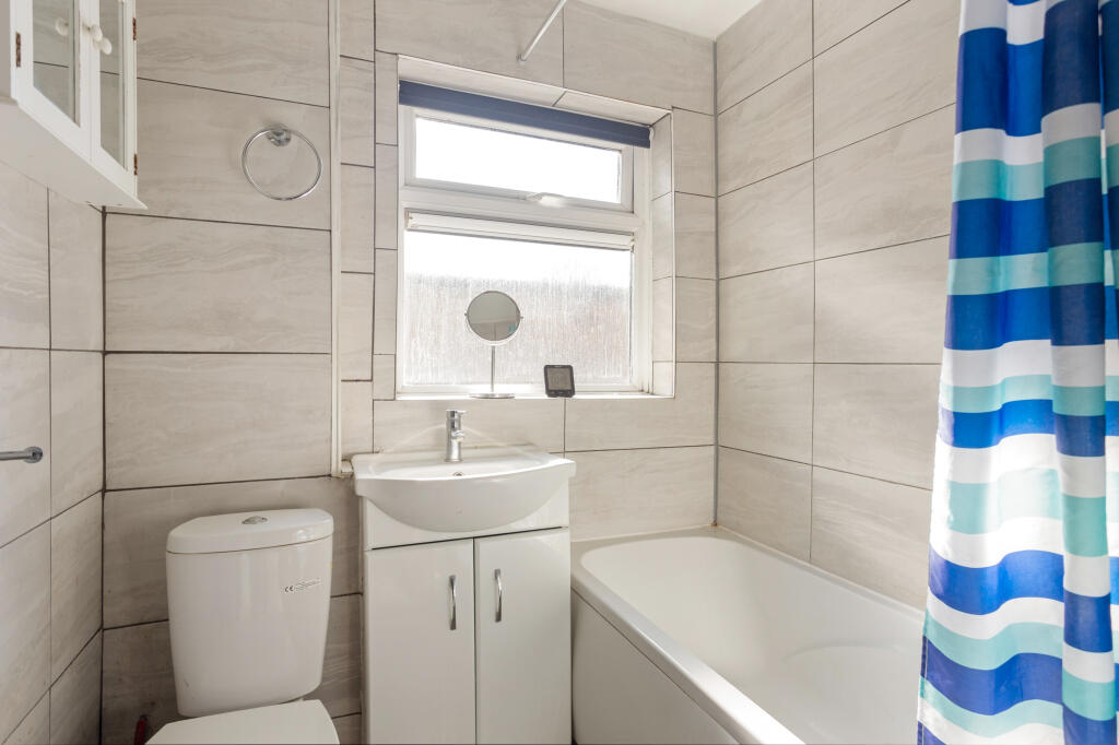 Additional image 6 of Shottfield Close, St. Albans, AL4