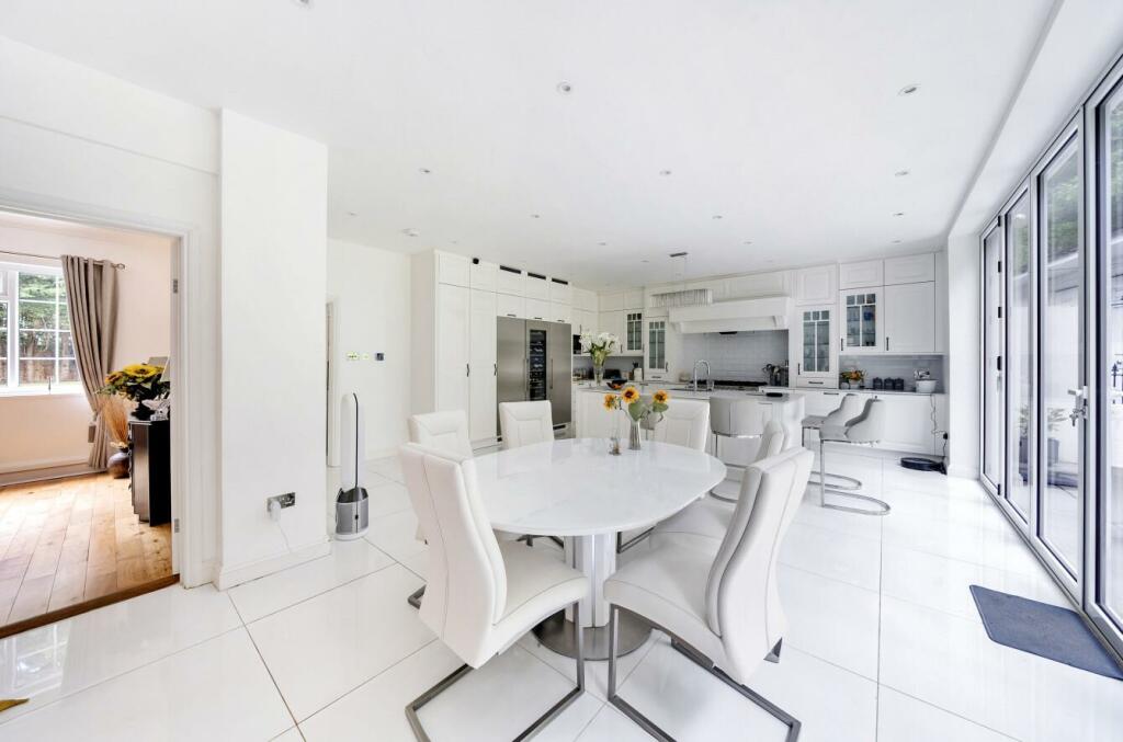 Additional image 4 of Dixons Hill Close, North Mymms, Hertfordshire