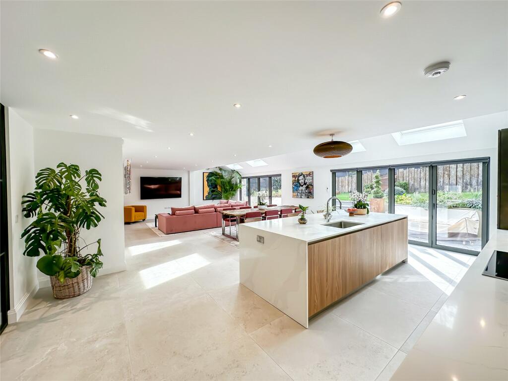 Additional image 9 of Silverwood Barns, St Albans Road, Sandridge, St. Albans, Hertfordshire, AL4