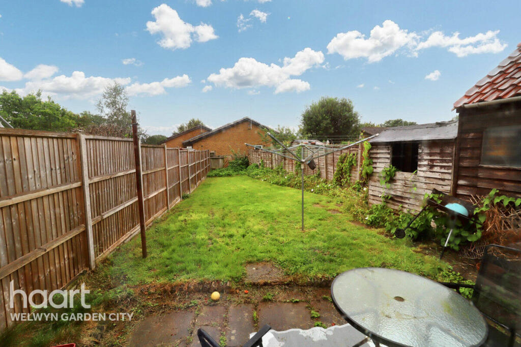 Additional property image - Barnfield Road, Welwyn Garden City