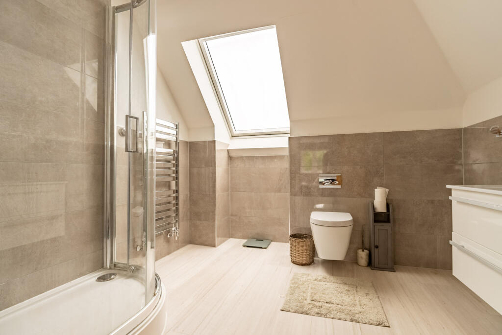 Additional image 13 of The Kestrels, Bucknalls Drive, Bricket Wood, St. Albans, AL2