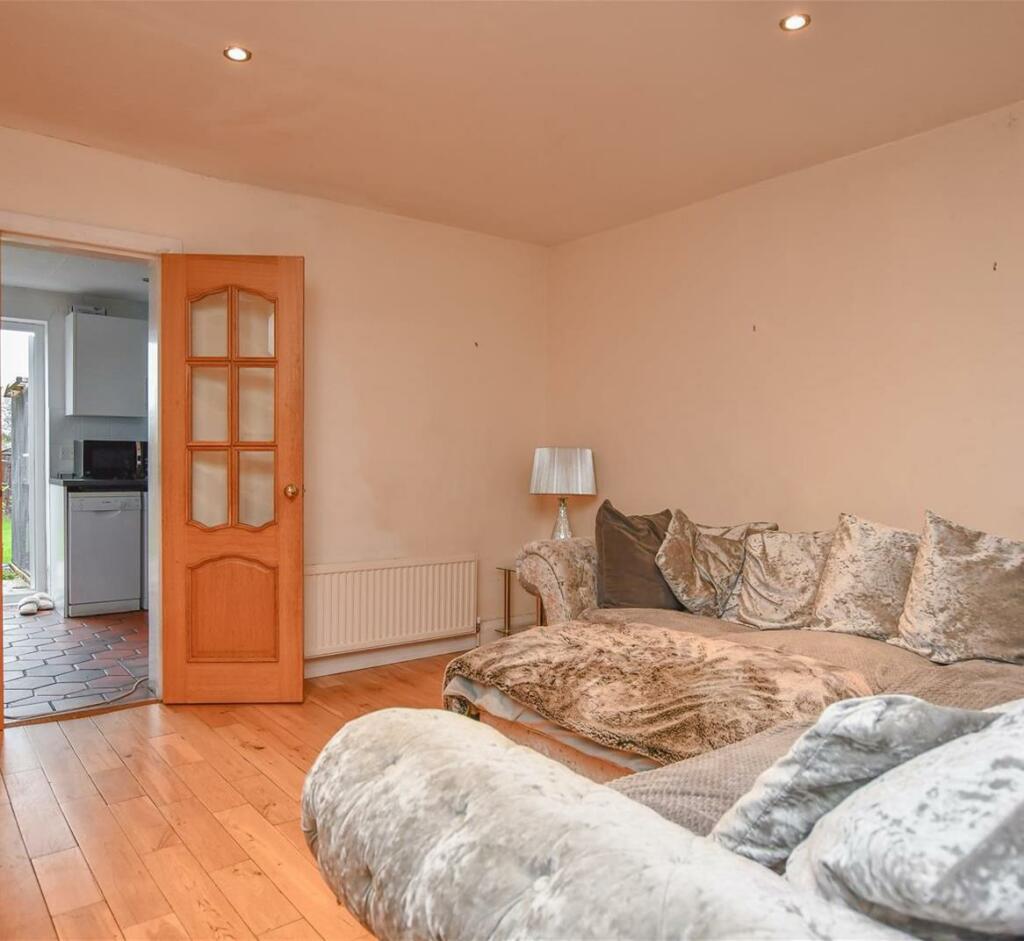 Additional image 3 of Radlett Road, Colney Street, St. Albans