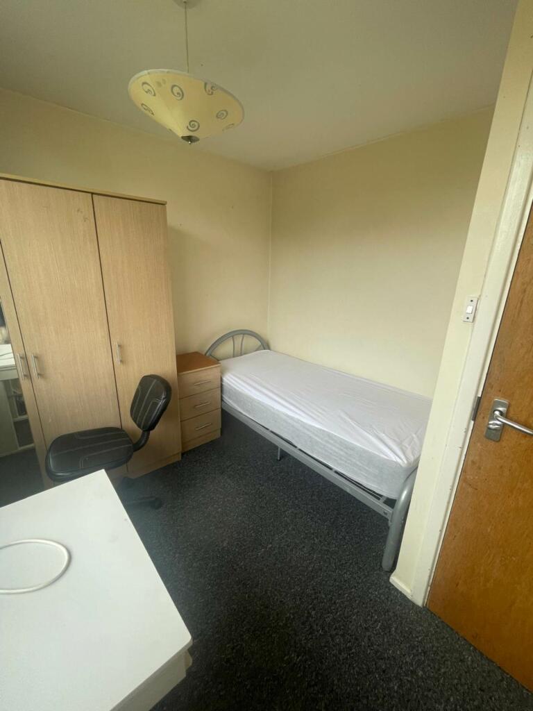 Additional image 17 of Bishops Rise, Hatfield