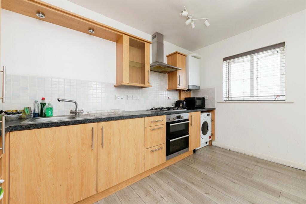 Additional image 18 of Dragon Road, Hatfield