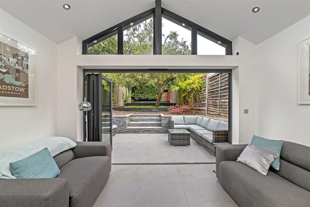 Additional image 15 of Belmont Hill, St. Albans