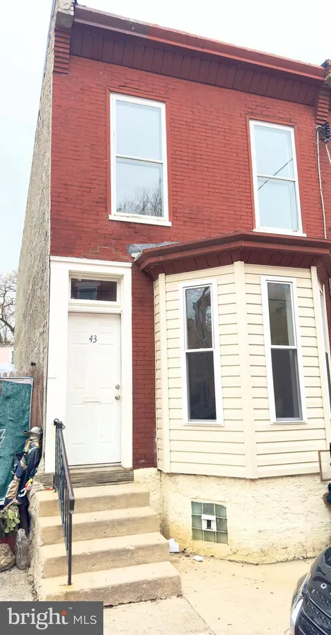 43 E Collom Street, Philadelphia, PA 19144