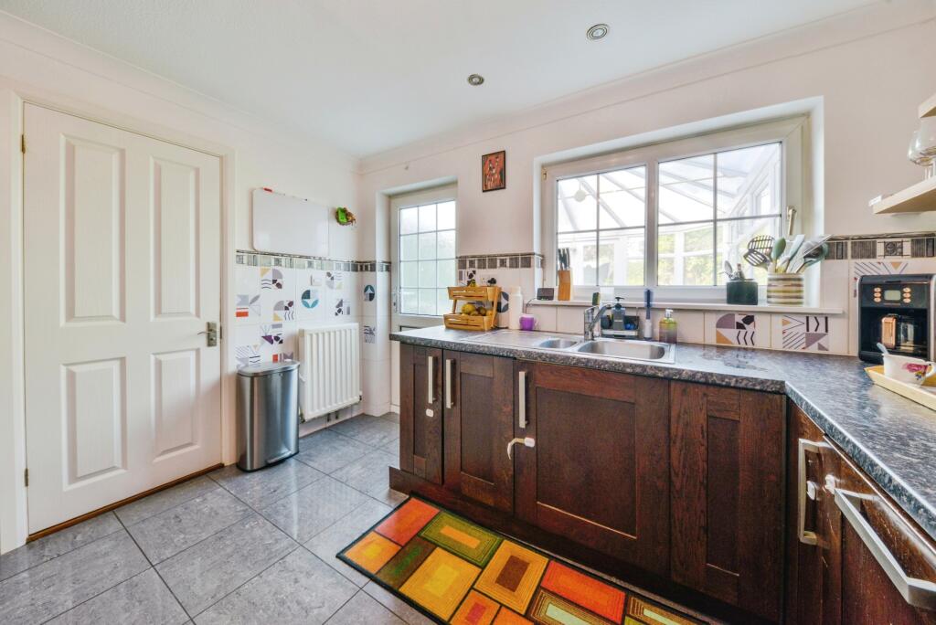 Additional image 9 of Walnut Grove, Welwyn Garden City, AL7