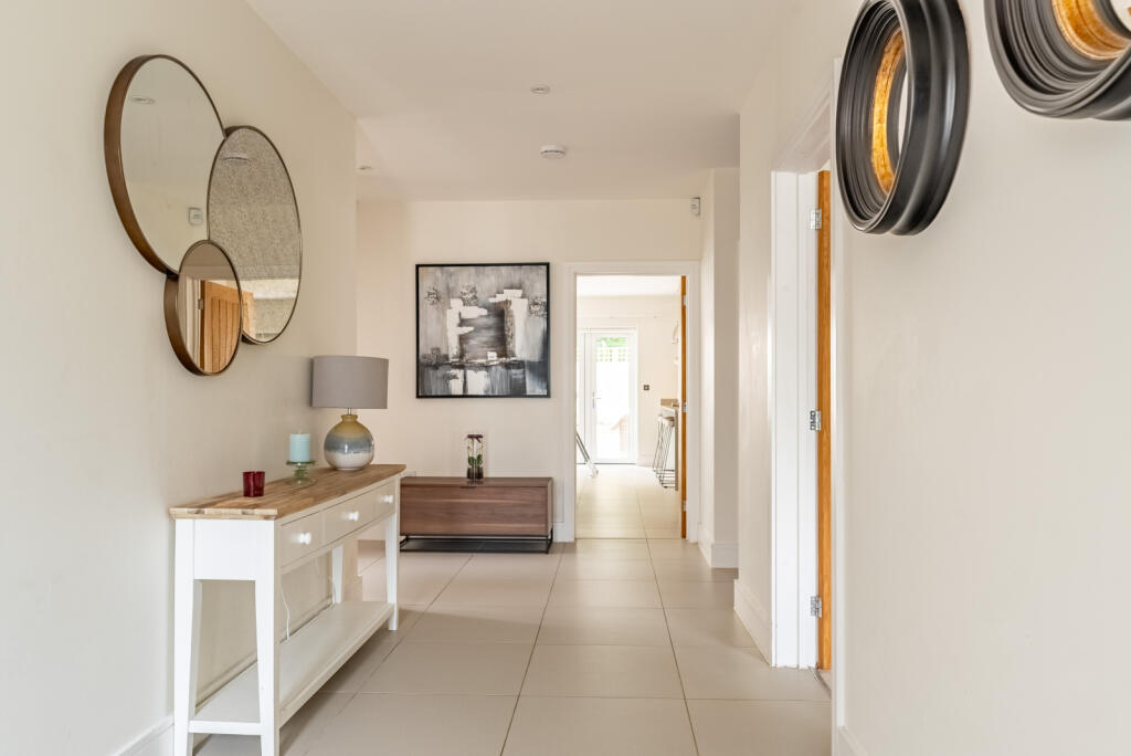 Additional image 17 of The Kestrels, Bucknalls Drive, Bricket Wood, St. Albans, AL2