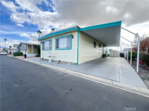 601 Kirby St N Unit 102, Hemet, CA 92545