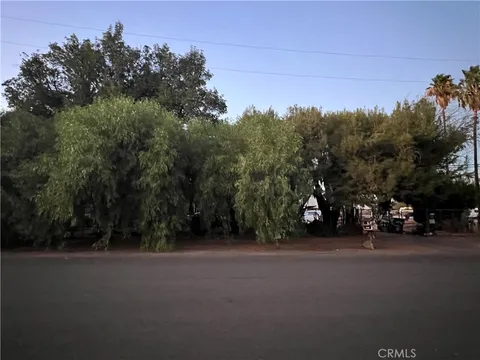 22180 Fisher St, Perris, CA 92570