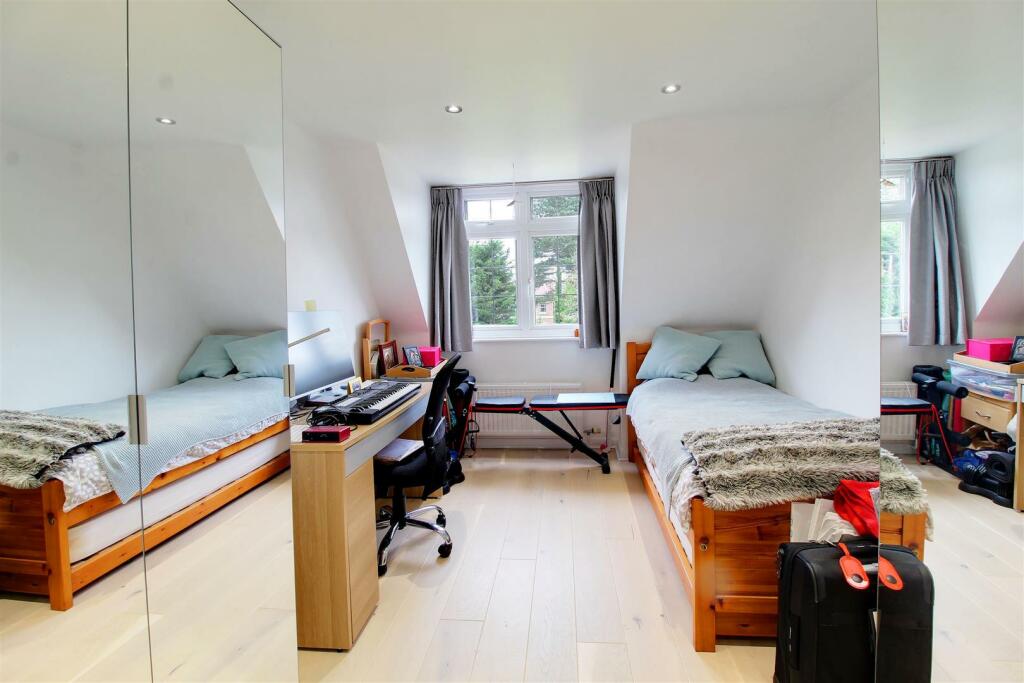 Additional image 16 of Moffats Lane, Brookmans Park,