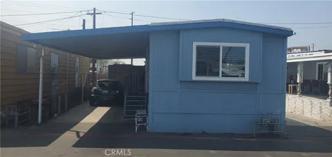 9097 Rosecrans Avenue Unit 3, Bellflower, CA 90706