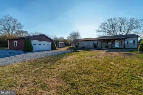 35 Camp Meeting Road, Jonestown, PA 17038