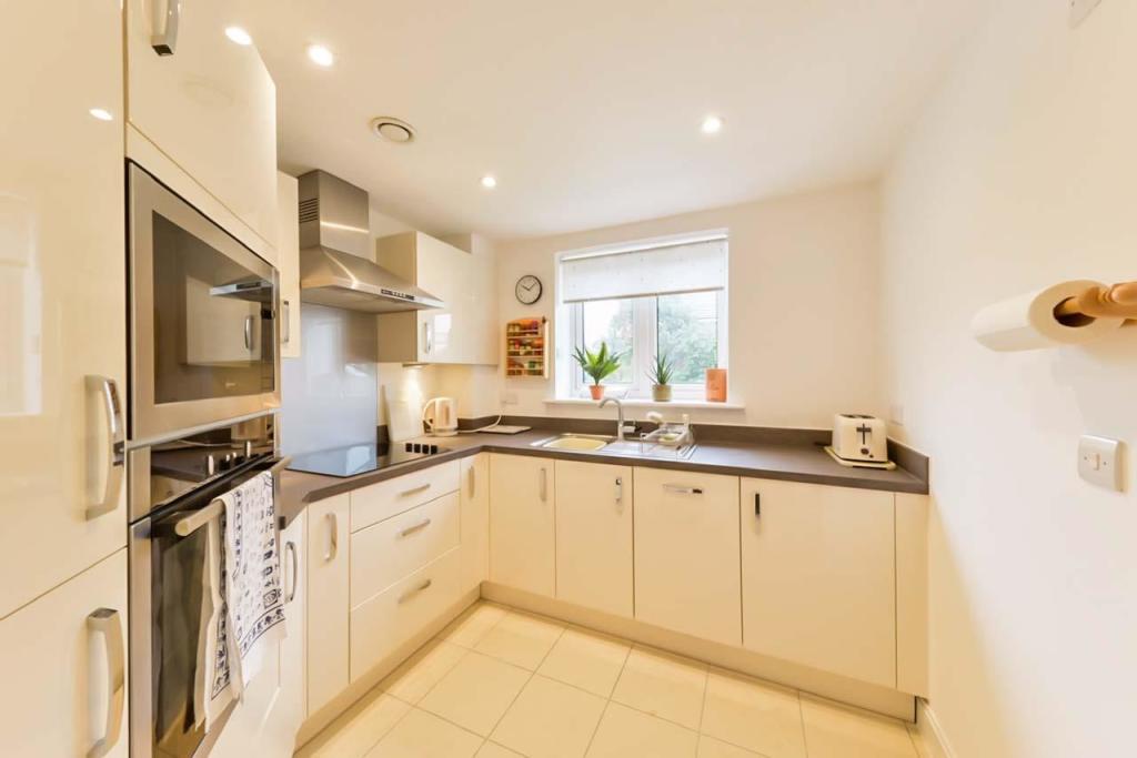 Additional image 6 of Eleanor House, 232 London Road, St Albans, Hertfordshire, AL1 1NR