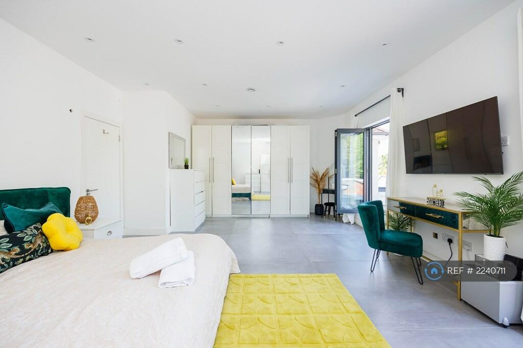 Additional image 7 of Charmouth Road, St. Albans, AL1