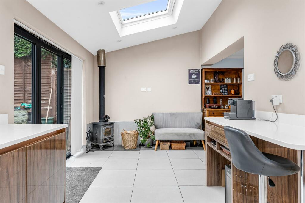 Additional image 4 of St. Michaels Close, Harpenden