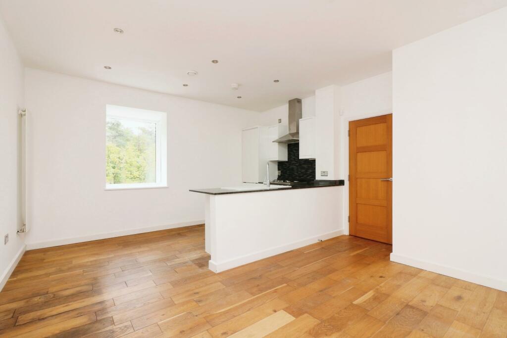 Additional image 10 of Times Court, Clock House Gardens, Welwyn, Herts, AL6