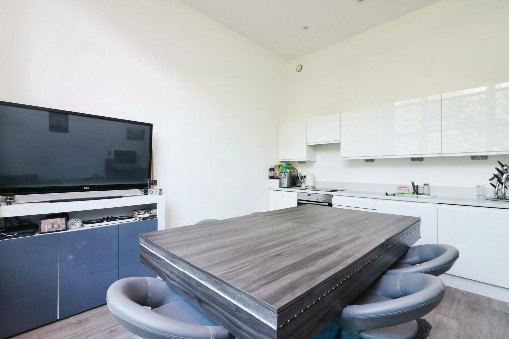 Additional image 3 of Bellmont Lodge, Welwyn Garden City, AL7