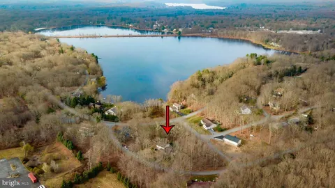 1013 Lexington Avenue, Pocono Summit, PA 18346