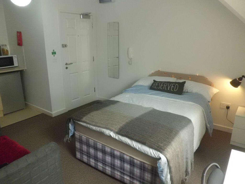 F8 Bournbrook House, B29 6BD