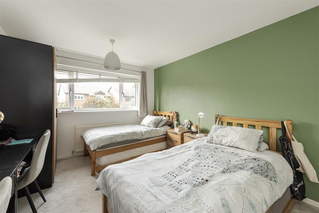 Additional image 8 of Greatfield Close, Harpenden