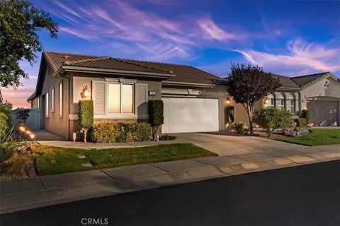 310 Shining Rock, Beaumont, CA 92223