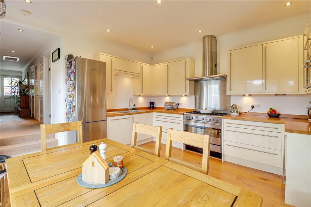 Additional image 17 of Wroxham Way, Harpenden, Hertfordshire, AL5