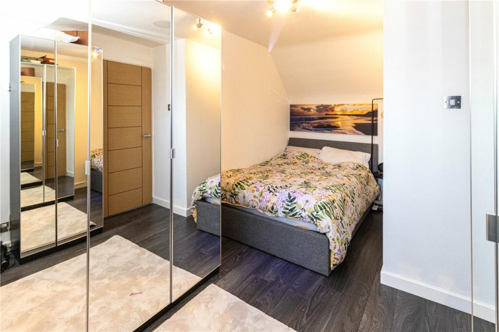 Additional image 9 of Kinsbourne Close, Harpenden, Hertfordshire, AL5