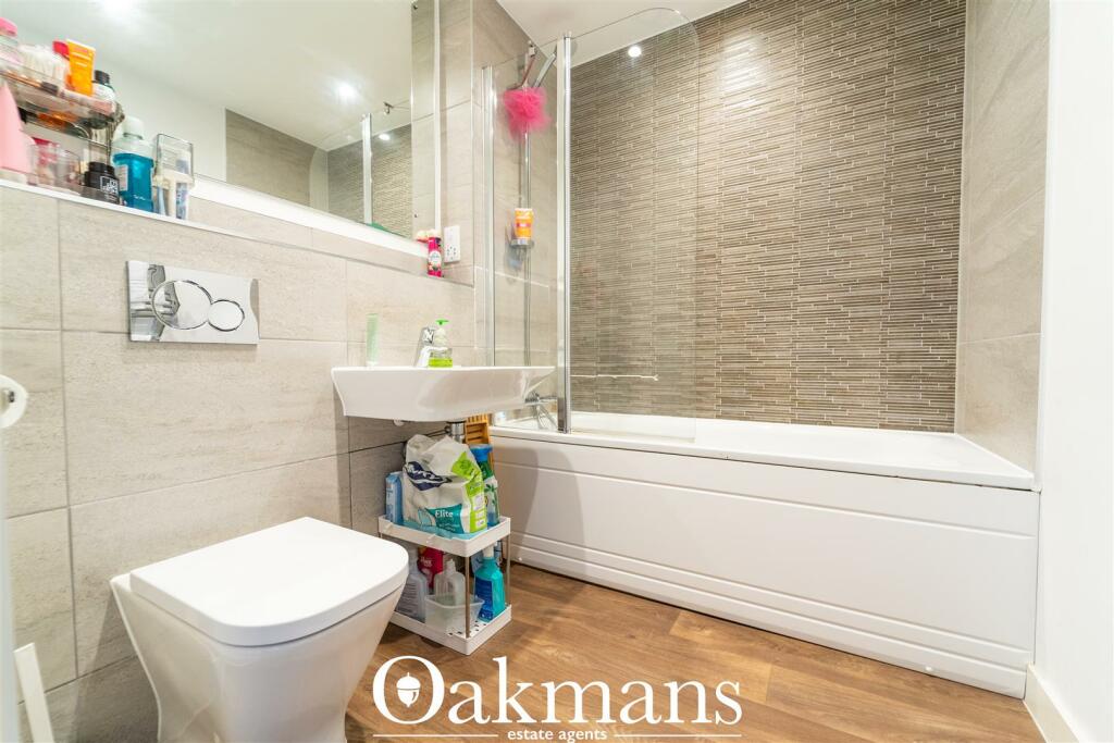 Additional image 10 of Lincoln Apartments, Lexington Gardens, B15