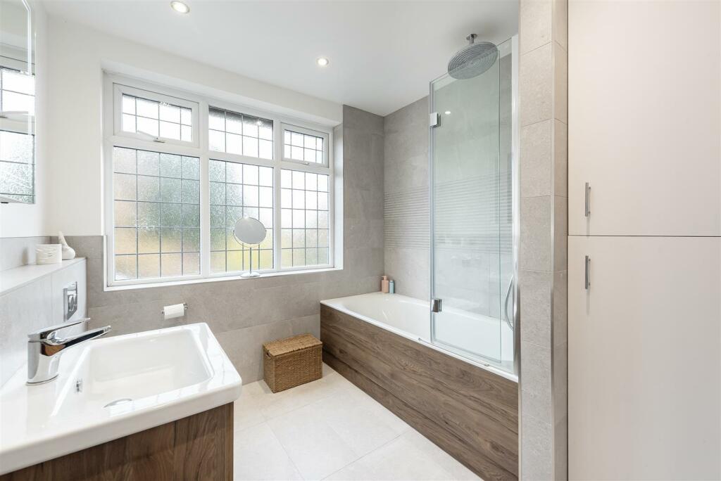 Additional image 8 of Cross Way, Harpenden