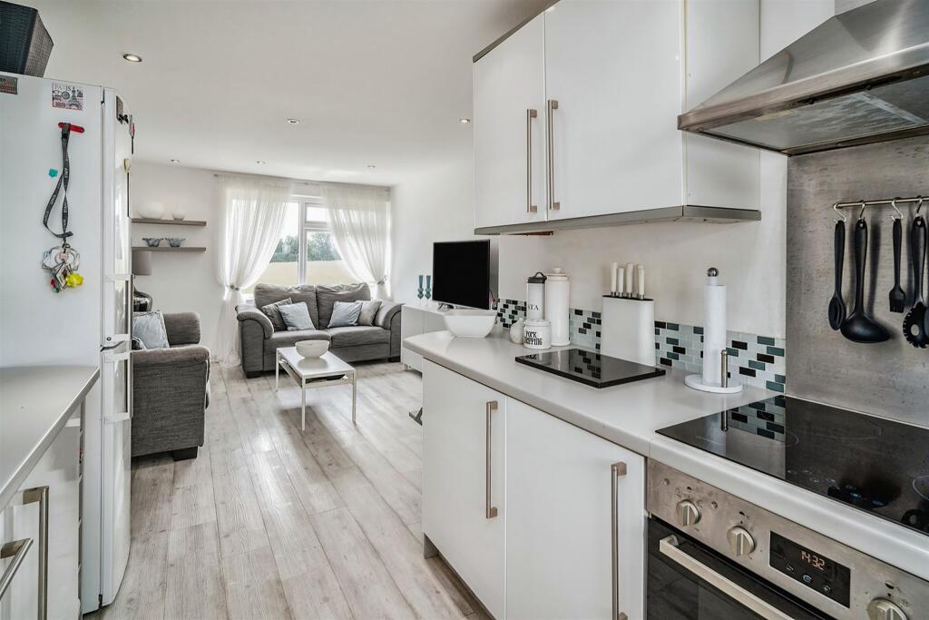 Additional image 3 of Gould Close, North Mymms, Hatfield