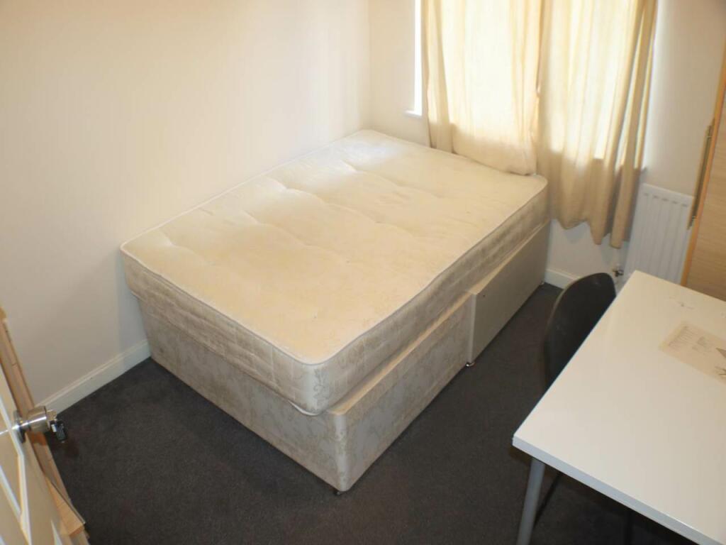 Additional image 3 of Aviation Avenue, Hatfield, Hertfordshire